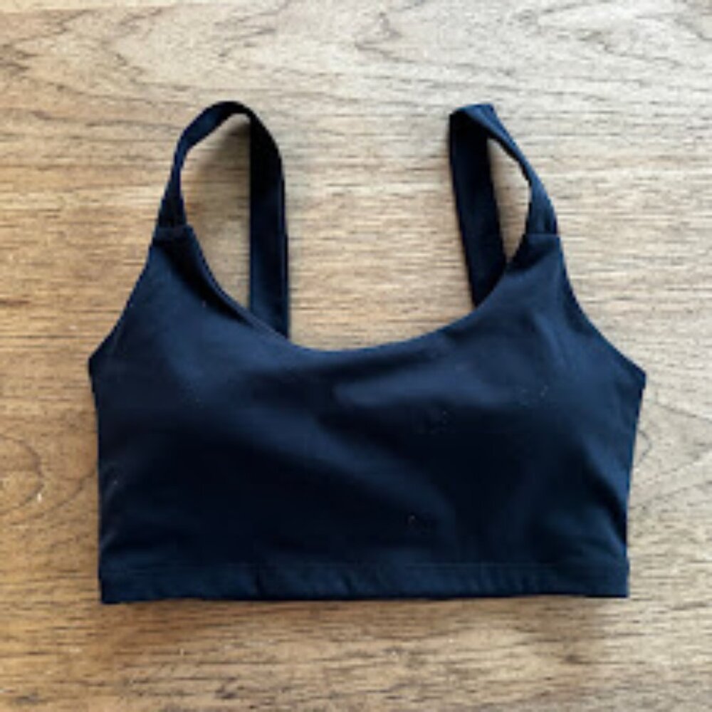 ARS Women's Black Twist Back Pull On  Wide Strap Sport Bra